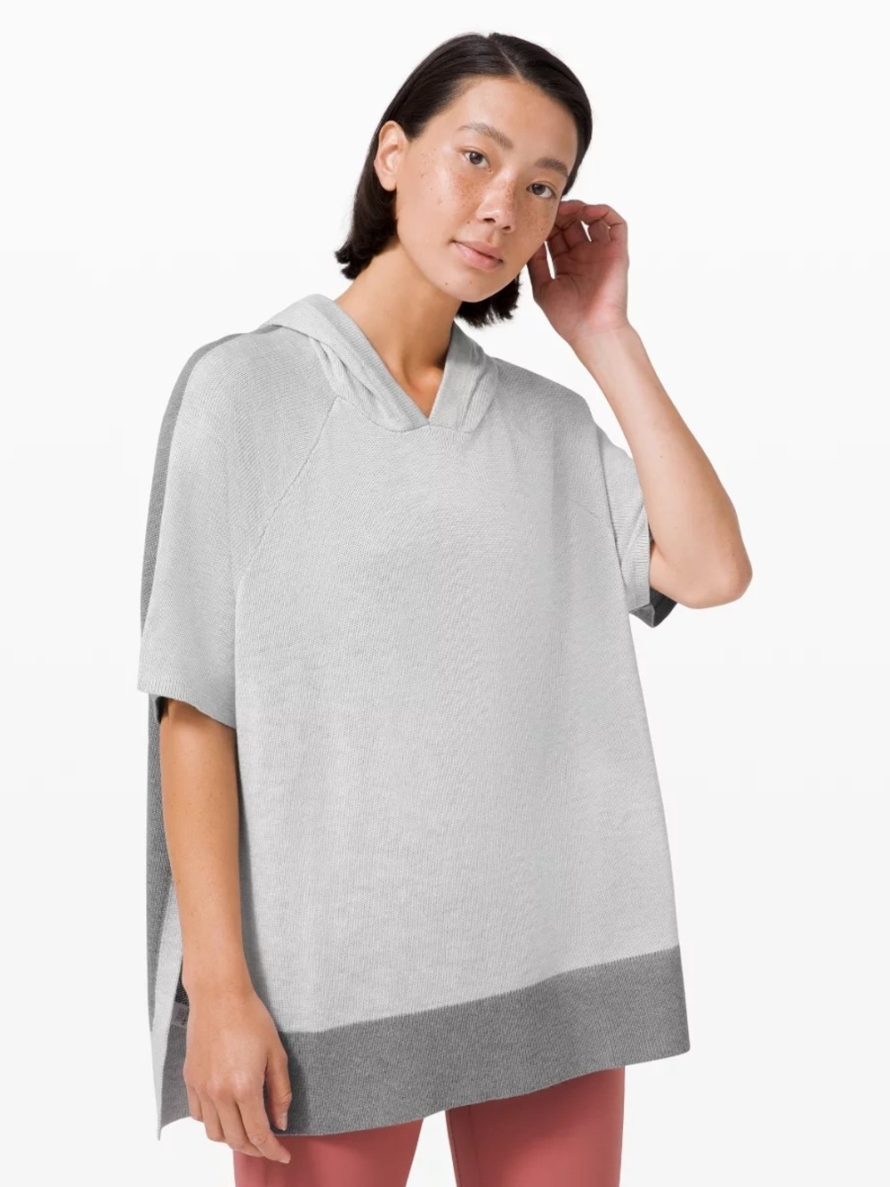 lululemon athletica Light Gray Hooded Short-Sleeve Knit Top Dark Gray Hem Sz M/L